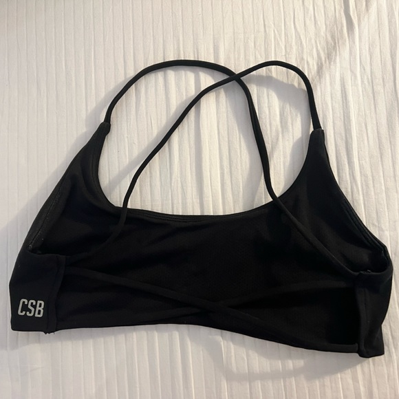 Lexi Crop - Picture 3 of 4